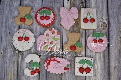 Cherry themed cookies - Cake by Daria Albanese