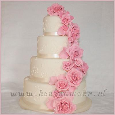 Romantic weddingcake - Cake by KEEK&MOOR