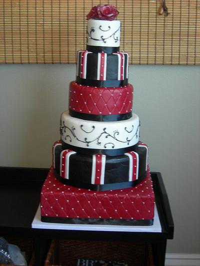 Dramatic Wedding Cake - Cake by Deanna Dunn
