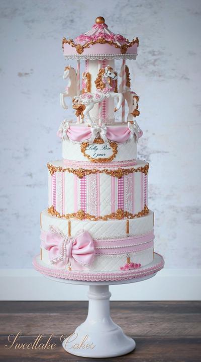 Shabby chic carousel cake - Cake by Tamara