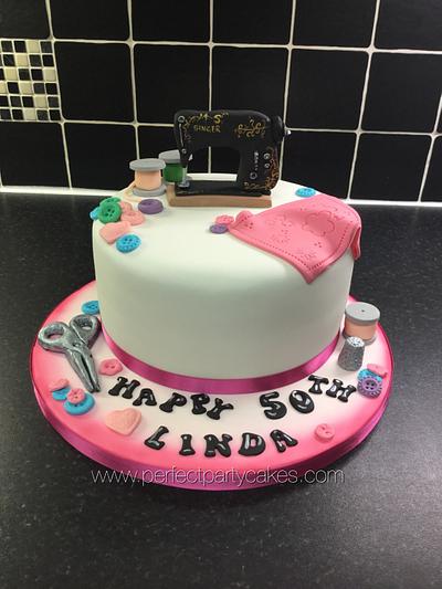 Sewing machine  - Cake by Perfect Party Cakes (Sharon Ward)