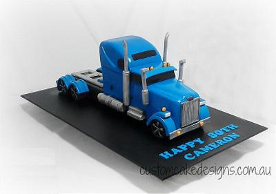 Long Haul Truck Cake - Cake by Custom Cake Designs