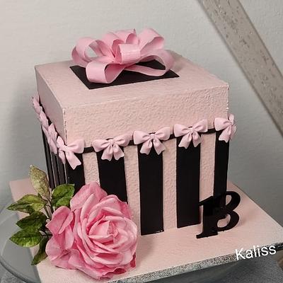 Bday box - Cake by Kaliss