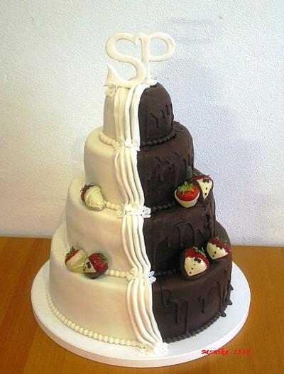 Half and half wedding cake - Cake by Framona cakes ( Cakes by Monika)