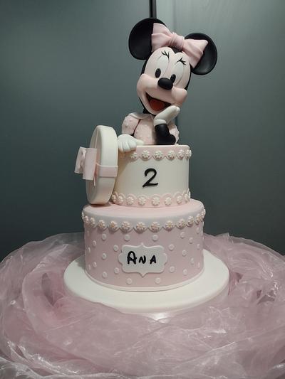 Minnie  - Cake by Julissa 