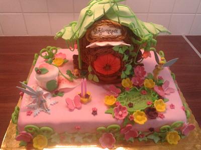 Tinkerbel Village - Cake by Nikoletta Giourga