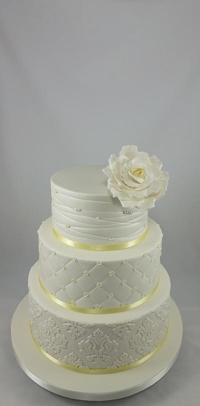 White Wedding with a Splash of Lemon - Cake by Lisa-Jane Fudge