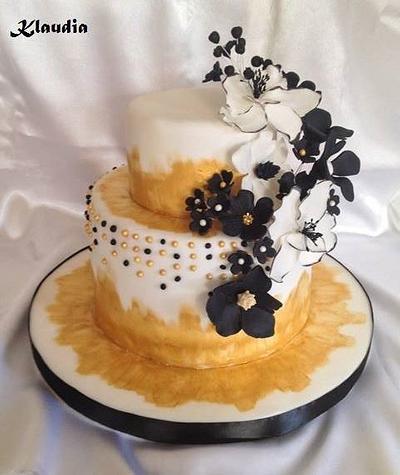 gold cake - Cake by CakesByKlaudia
