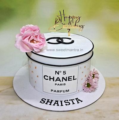 Chanel Fashion cake - Cake by Sweet Mantra Homemade Customized Cakes Pune