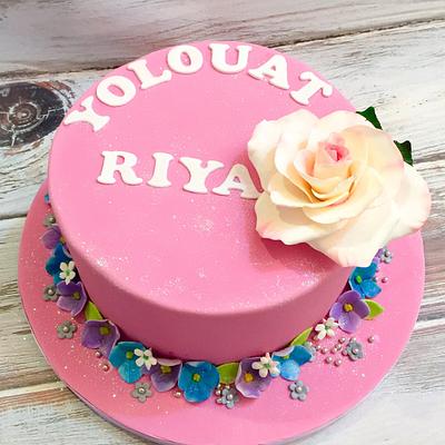 Sweet birthday cake - Cake by Mira