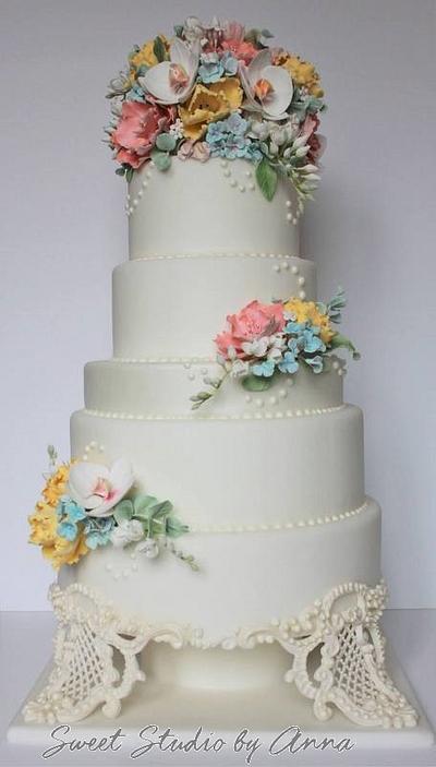 FLOWER WEDDING CAKE - Cake by Anna Augustyniak 