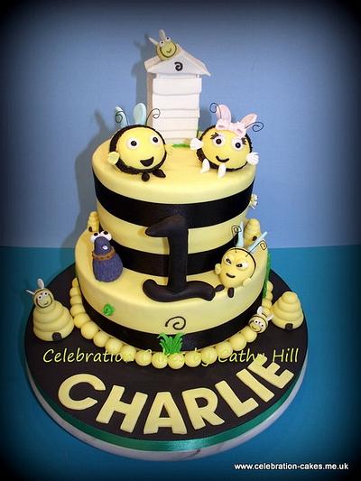 Busy Bees - Cake by Celebration Cakes by Cathy Hill