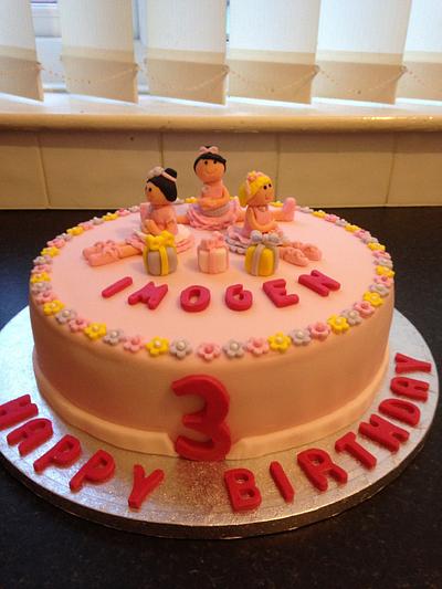 Ballerina friends - Cake by Treat someone to cakes