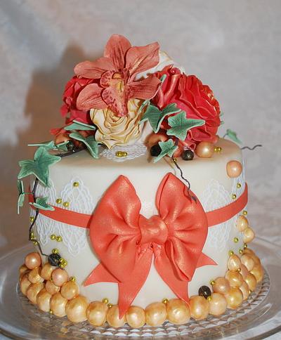 Little Vintage Cake - Cake by Simone Barton