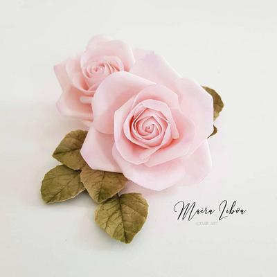 Roses - Cake by Maira Liboa