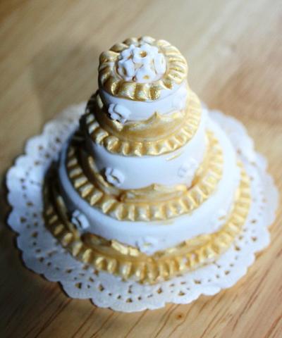 mini cake gold - Cake by mimma