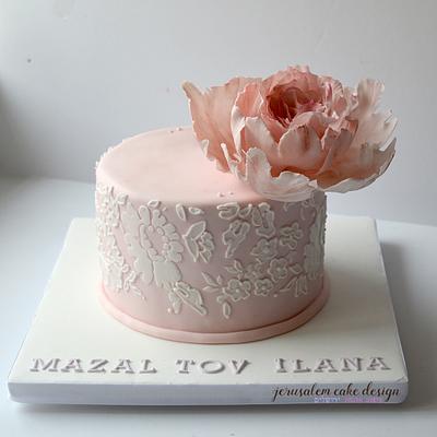 Pink Bridal Shower cake - Cake by Tammy Youngerwood