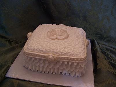 Miniature Bride's tasting Cake Strawberry Sour Cream - Cake by Linda Wolff