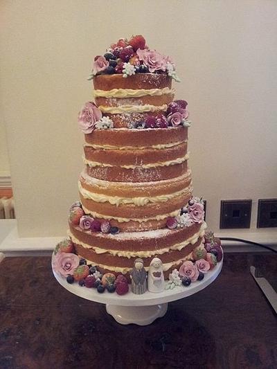 My first naked cake - Cake by Ruth