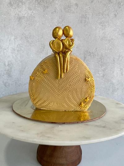 Golden couple!! - Cake by Ruchi Narang