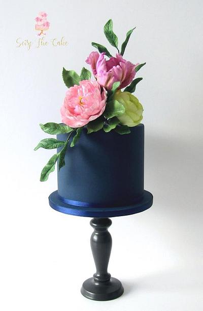 Navy blue one tier cake with sugar flowers - Cake by Seize The Cake