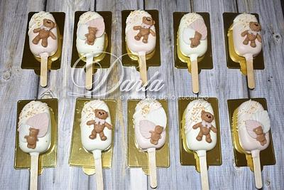 teddy bears baptism cakepops sicles  - Cake by Daria Albanese