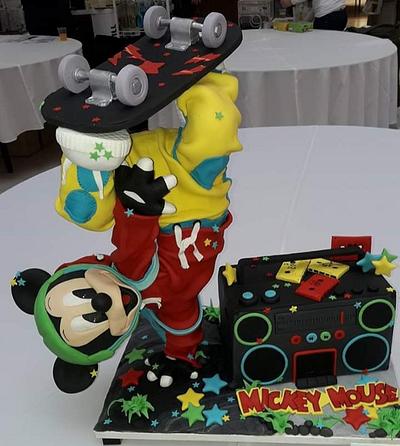 Mickey mouse on a skate 🤸‍♂️ - Cake by Marina