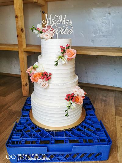 Wedding cake  - Cake by MaggiesCakes