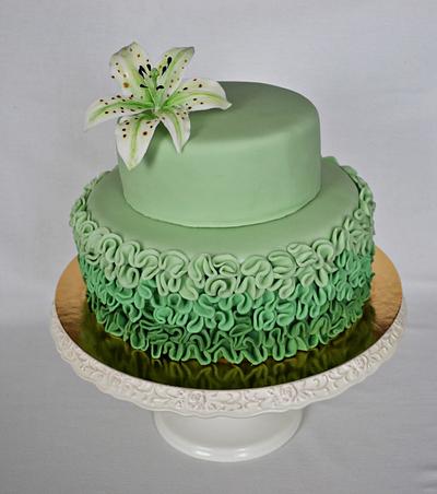 Lily Ruffle Cake - Cake by Martina
