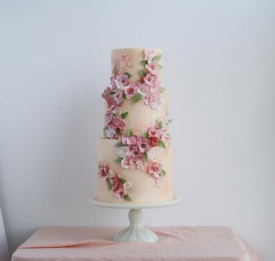 WAFER PAPER Floral Appliques - Cake by Anna Astashkina