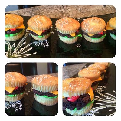 Hamburger cupcakes - Cake by Daria