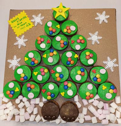 Christmas tree cupcakes  - Cake by My Sweet World_Elena