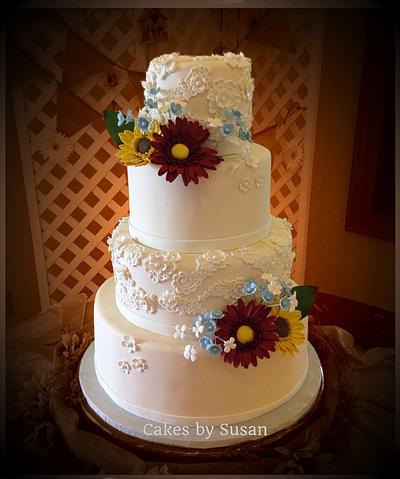 Lace and sunflowers - Cake by Skmaestas