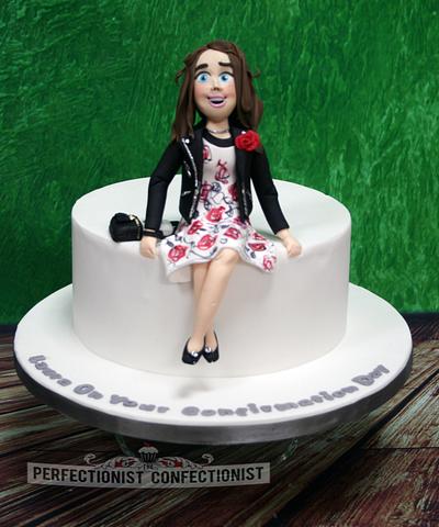 Laura - Confirmation Cake  - Cake by Niamh Geraghty, Perfectionist Confectionist