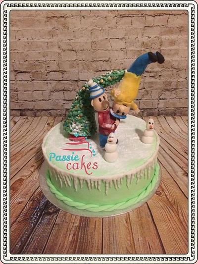  Pat, Mat and fight with the Christmas tree. - Cake by Chantal den Uyl