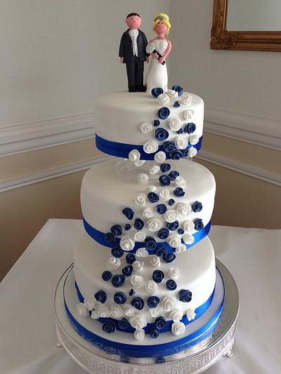 Blue Roses - Cake by The Daisy Cake Company
