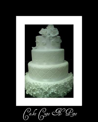 White Wedding - Cake by Sue