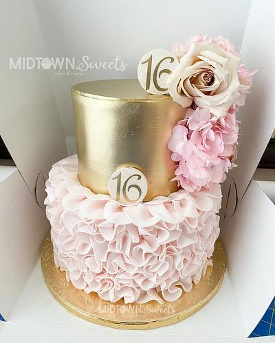 Sweet 16 Birthday Cake - Cake by Midtown Sweets