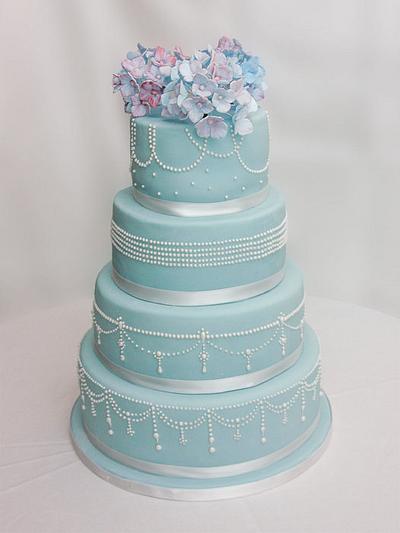 Pearls & Hydrangea wedding cake - Cake by Marta