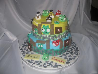 ANGRY BIRDS - Cake by apieceofairycake