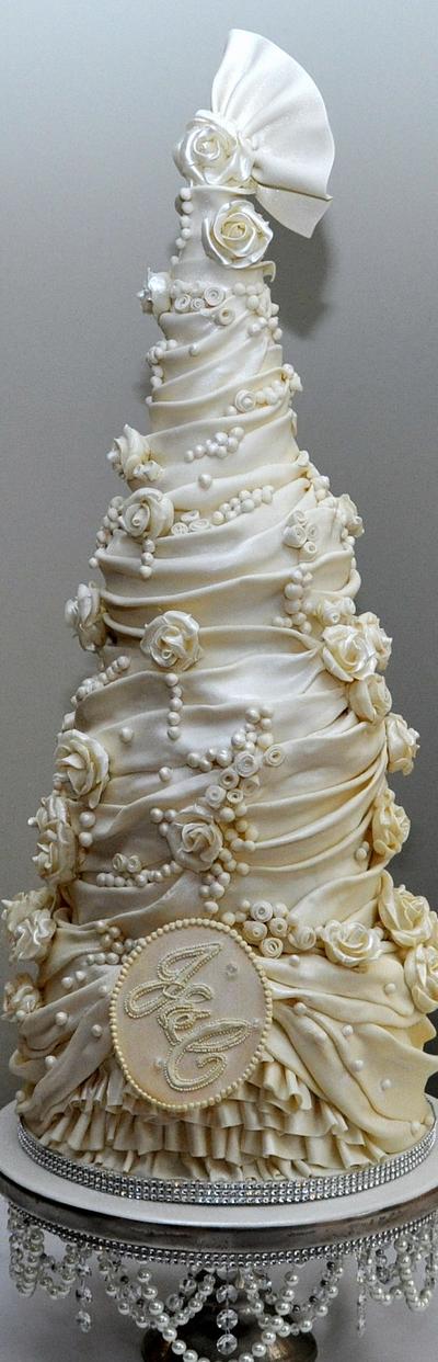 Wrap wedding cake - Cake by Icing to Slicing
