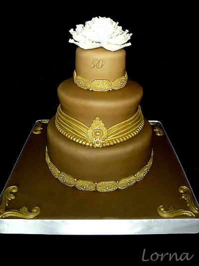 Brown, gold and white peony.. - Cake by Lorna