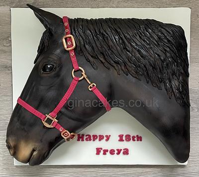 3d carved Horse head cake  - Cake by Gina Molyneux