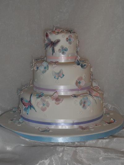 Pastel butterfly cake - Cake by Mandy