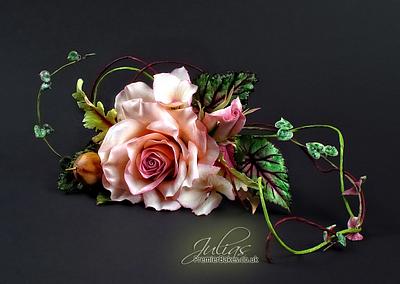 A signature rose - Cake by Premierbakes (Julia)