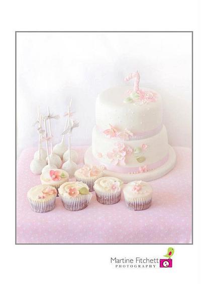 Pretty and Pink - Cake by Mazy