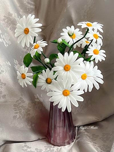 Daisies sugar flowers - Cake by Maja Motti