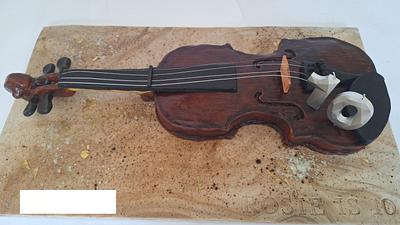 Violin cake - Cake by TheCakemanDulwich