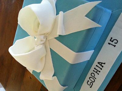 Tiffany gift box - Cake by Dell Khalil