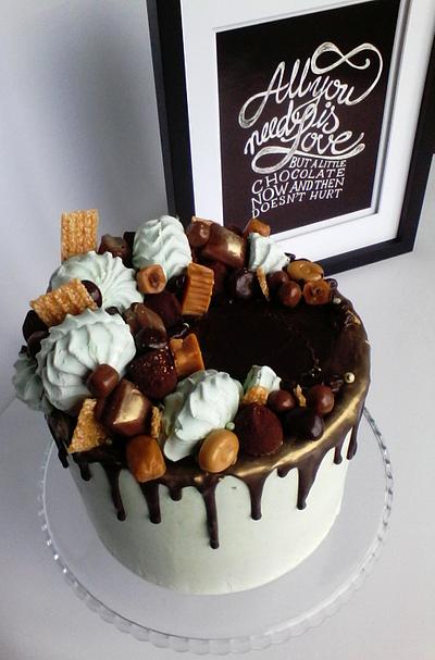 Mint & Chocolate drip cake - Cake by Daria